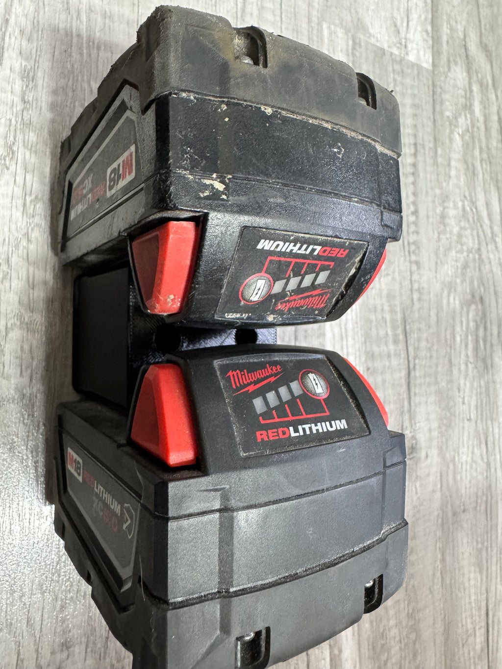 Milwaukee ABS Double Battery Mount/Organizer