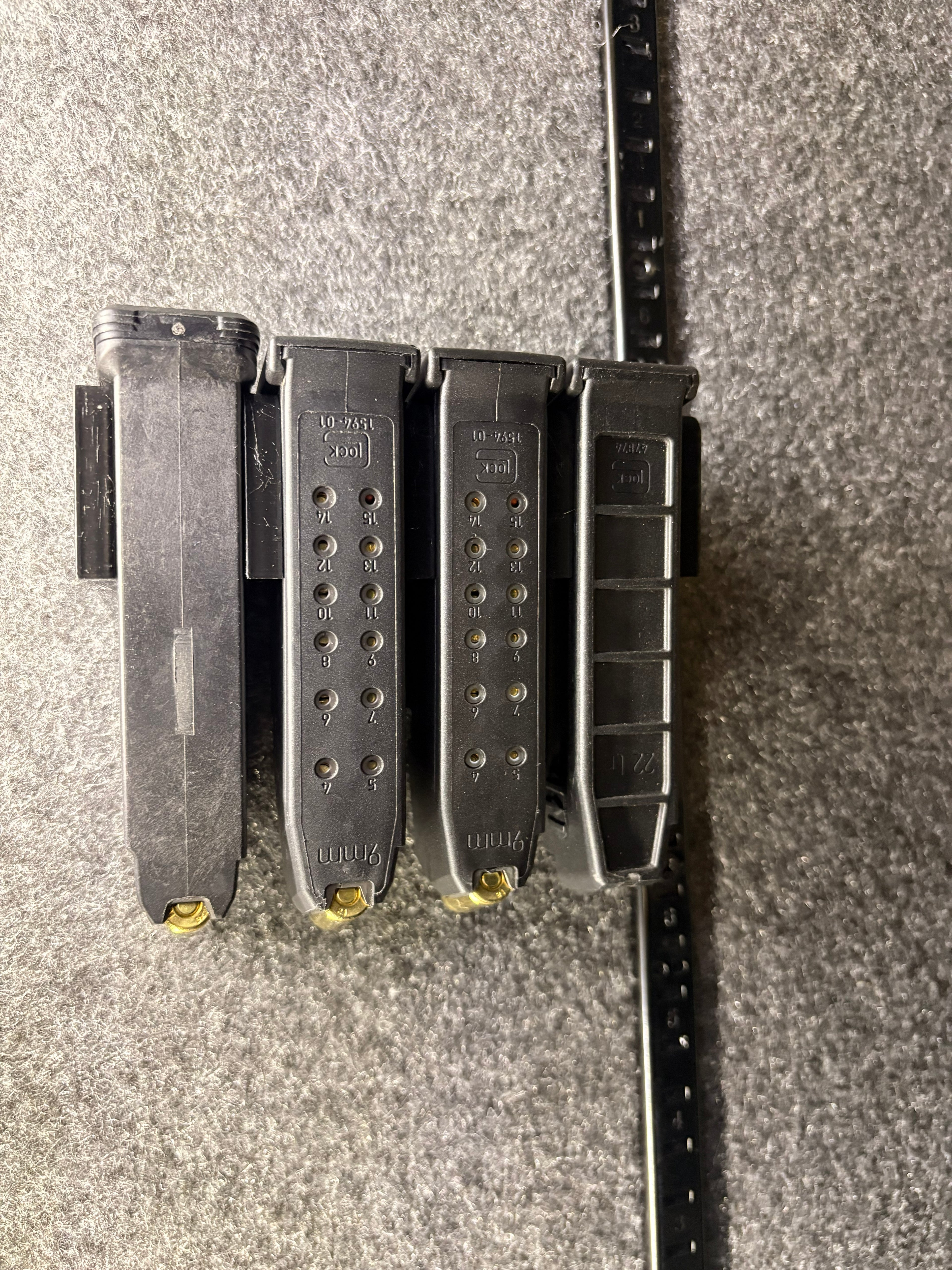 Glock Full-Size / Compact Magazine Holder & Organizer