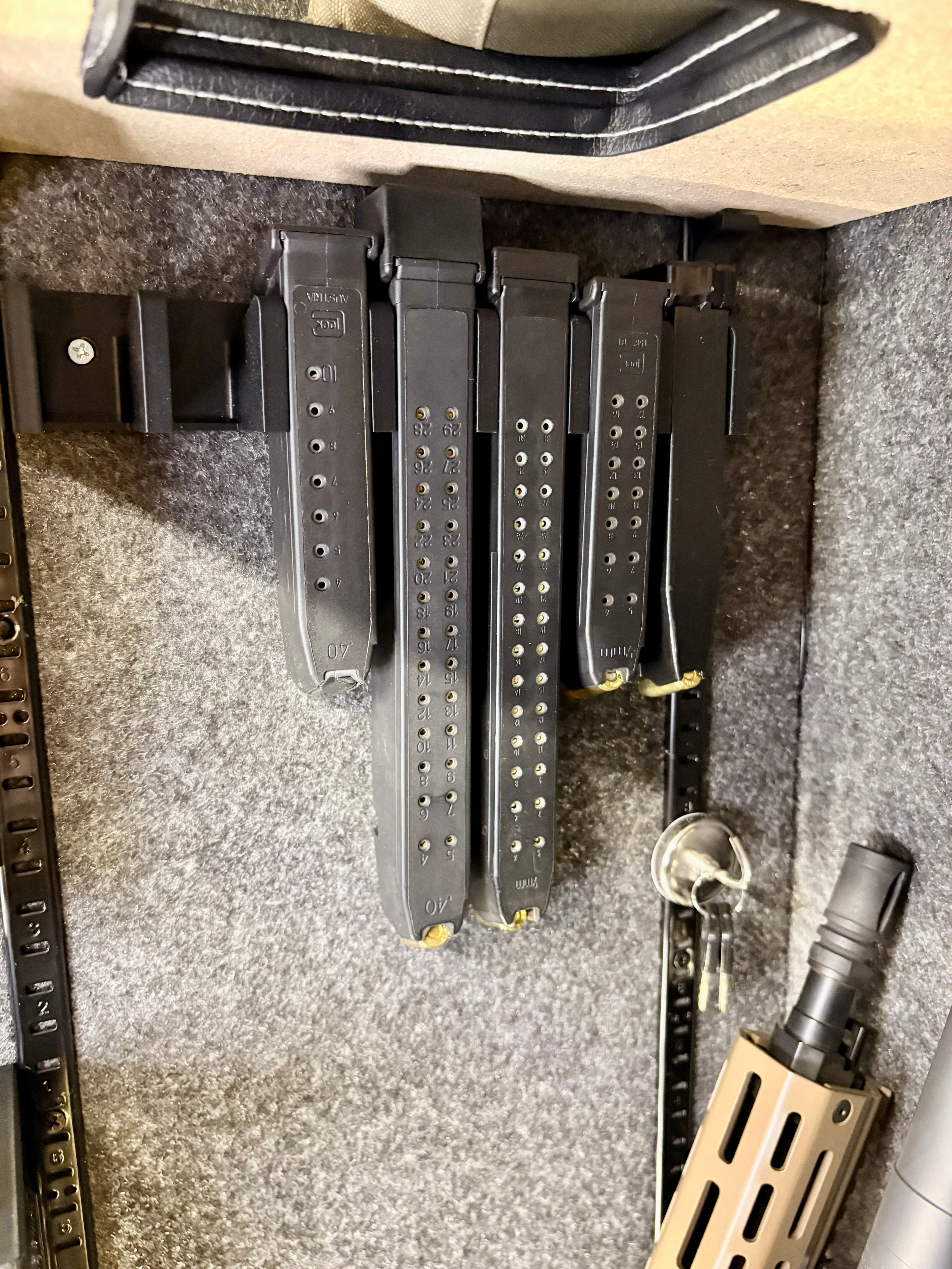 Glock Full-Size / Compact Magazine Holder & Organizer